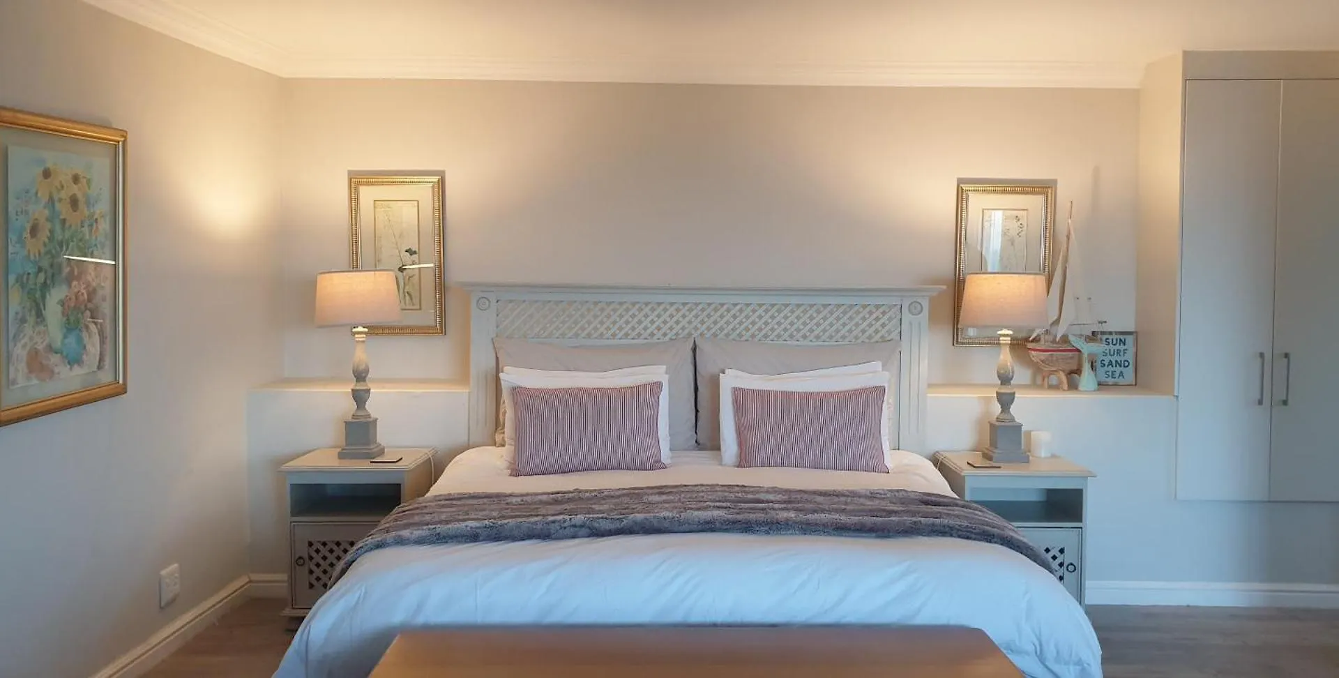 Restio Luxury Apartment Murdoch Valley